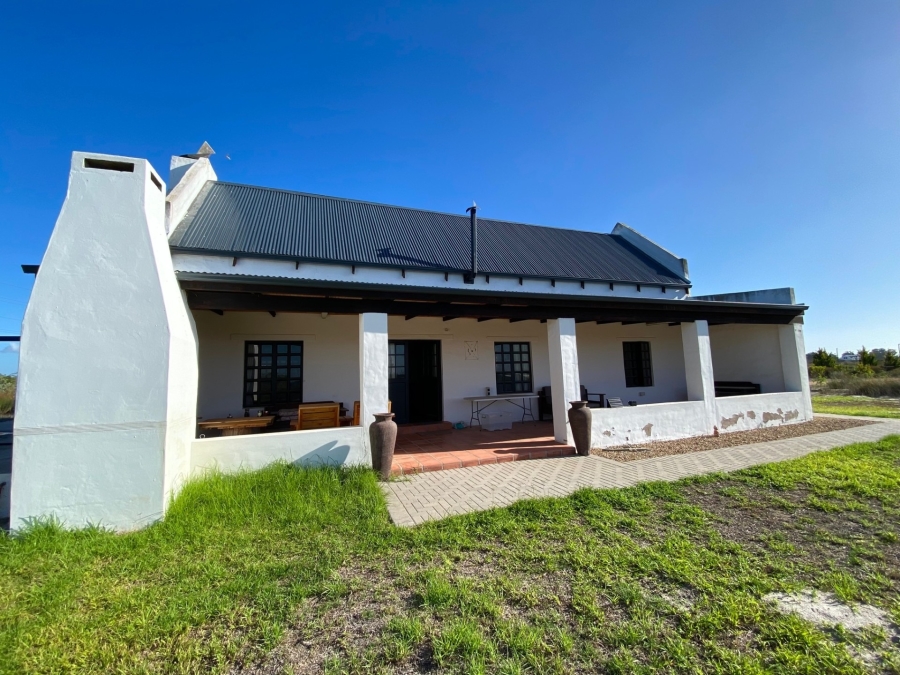 5 Bedroom Property for Sale in Hopefield Western Cape